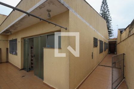 Casa à venda com 351m², 3 quartos e 6 vagasCorredor