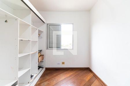 Quarto 1 de apartamento para alugar com 2 quartos, 55m² em Jardim Ubirajara, São Paulo