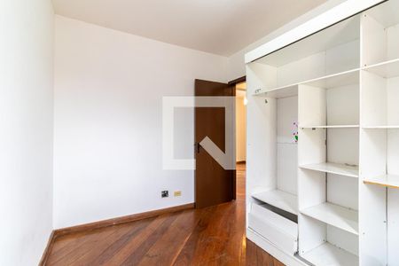 Quarto 1 de apartamento para alugar com 2 quartos, 55m² em Jardim Ubirajara, São Paulo