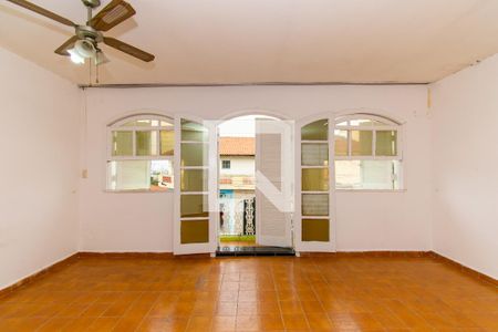 Casa à venda com 150m², 3 quartos e 1 vagaSuíte