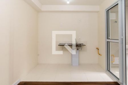 Cozinha de apartamento à venda com 2 quartos, 43m² em Vila das Bandeiras, Guarulhos