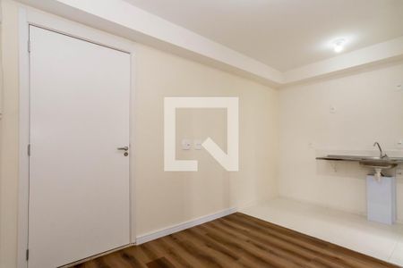 Sala de apartamento à venda com 2 quartos, 43m² em Vila das Bandeiras, Guarulhos