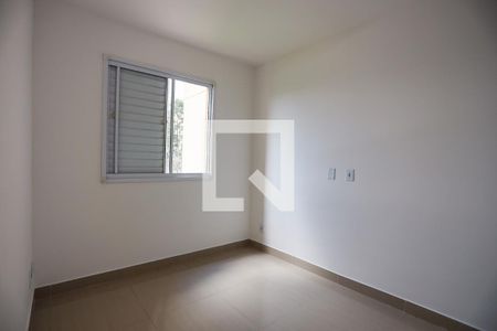 Quarto 1 de apartamento para alugar com 2 quartos, 49m² em Jardim Ísis, Cotia