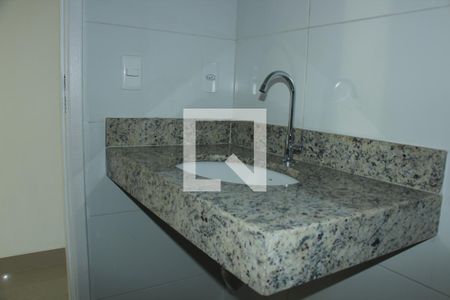 Casa para alugar com 80m², 2 quartos e 1 vagaBanheiro