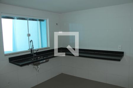 Casa para alugar com 80m², 2 quartos e 1 vagaCozinha