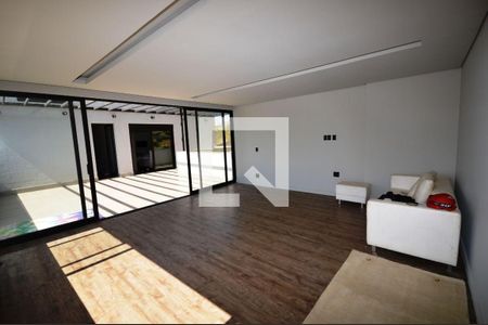 Casa de condomínio à venda com 494m², 4 quartos e 5 vagas