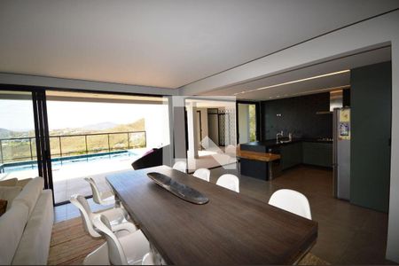 Casa de condomínio à venda com 494m², 4 quartos e 5 vagas