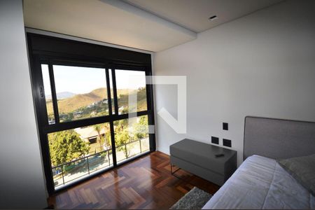 Casa de Condomínio à venda com 4 quartos, 494m² em Estância Serrana, Nova Lima