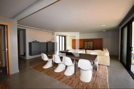 Casa de condomínio à venda com 494m², 4 quartos e 5 vagas