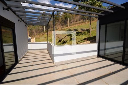 Casa de condomínio à venda com 494m², 4 quartos e 5 vagas