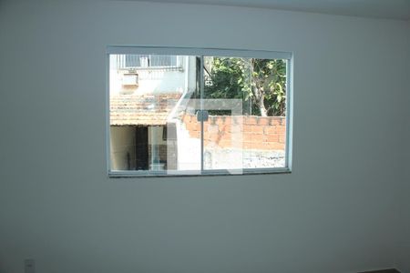 Casa para alugar com 80m², 2 quartos e 1 vagaquarto 1