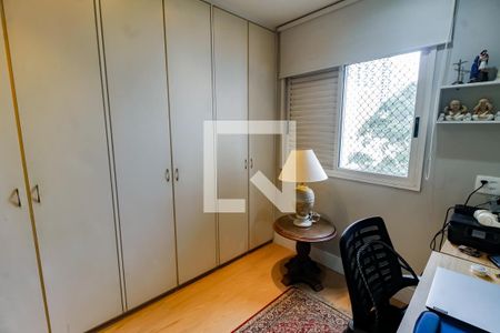 Apartamento à venda com 318m², 3 quartos e 3 vagasQuarto 2