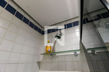 Apartamento à venda com 318m², 3 quartos e 3 vagasBanheiro da Suíte - chuveiro