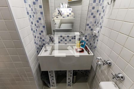 Apartamento à venda com 318m², 3 quartos e 3 vagasBanheiro da Suíte