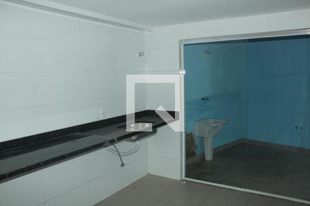 Casa para alugar com 80m², 2 quartos e 1 vagaCozinha