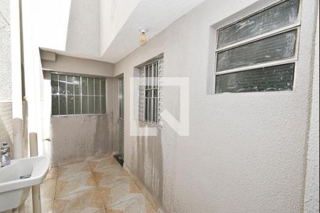 Casa para alugar com 50m², 1 quarto e sem vaga Casa para alugar com 50m², 1 quarto e sem vagaLavanderia