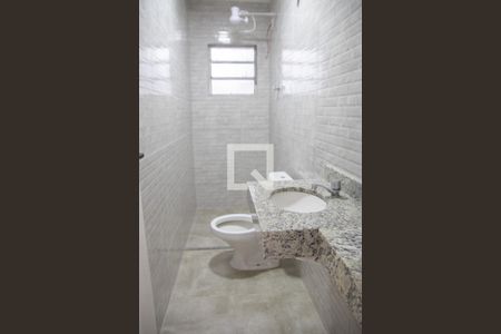 Banheiro de apartamento para alugar com 1 quarto, 50m² em Parque Edu Chaves, São Paulo