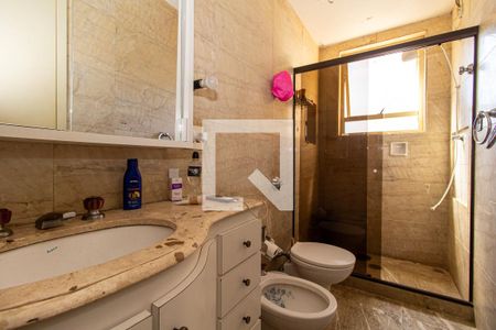 Apartamento à venda com 140m², 4 quartos e 1 vaga Apartamento à venda com 140m², 4 quartos e 1 vagaBanheiro