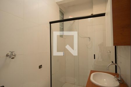 Banheiro de kitnet/studio para alugar com 1 quarto, 34m² em Bela Vista, São Paulo