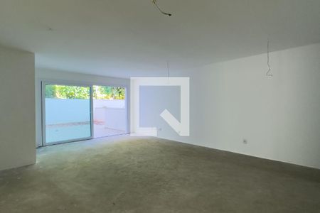 Apartamento à venda com 215m², 3 quartos e 4 vagasSala