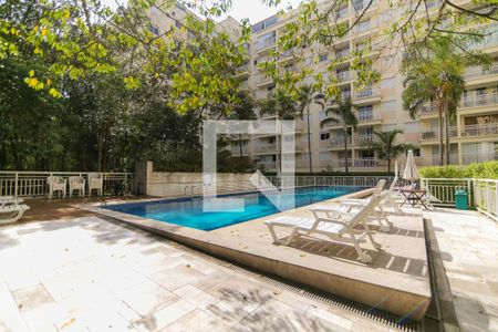 Apartamento para alugar com 40m², 1 quarto e 1 vagaÁrea comum - Piscina