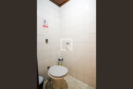 Casa à venda com 481m², 2 quartos e 4 vagasBanheiro 1-Segundo Andar