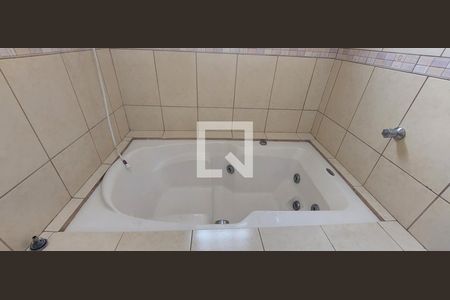 Casa para alugar com 100m², 1 quarto e 1 vaga Casa para alugar com 100m², 1 quarto e 1 vagaBanheiro Quarto 1 suíte - banheira