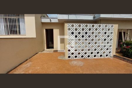 Casa para alugar com 100m², 1 quarto e 1 vaga Casa para alugar com 100m², 1 quarto e 1 vagaQuintal