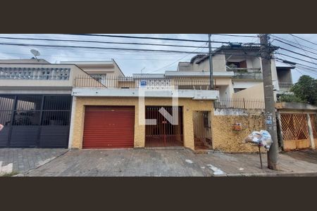Casa para alugar com 100m², 1 quarto e 1 vaga Casa para alugar com 100m², 1 quarto e 1 vagaFachada