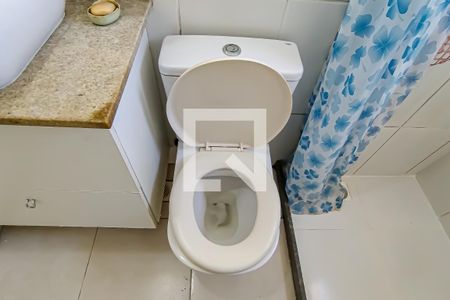 Apartamento para alugar com 40m², 2 quartos e 1 vaga Apartamento para alugar com 40m², 2 quartos e 1 vagaBanheiro social