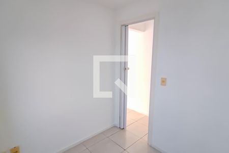 Quarto 1 de apartamento para alugar com 2 quartos, 40m² em Taquara, Rio de Janeiro