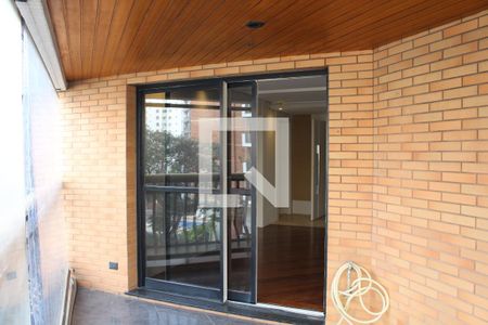 Sacada de apartamento à venda com 4 quartos, 203m² em Perdizes, São Paulo