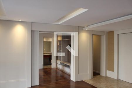 Apartamento à venda com 203m², 4 quartos e 3 vagasSala de TV / Hall de entrada