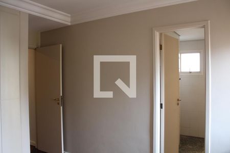 Apartamento à venda com 203m², 4 quartos e 3 vagasQuarto 1
