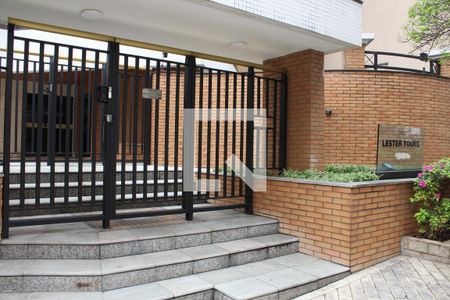 Apartamento à venda com 203m², 4 quartos e 3 vagasFachada e portaria