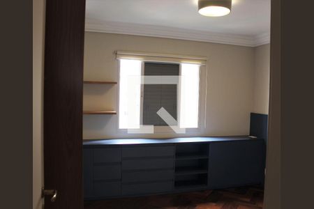 Apartamento à venda com 203m², 4 quartos e 3 vagasQuarto 2