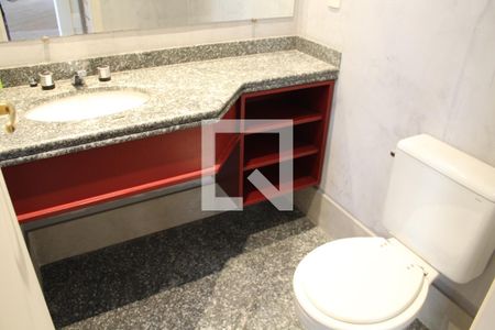 Apartamento à venda com 203m², 4 quartos e 3 vagasBanheiro da Sala de TV