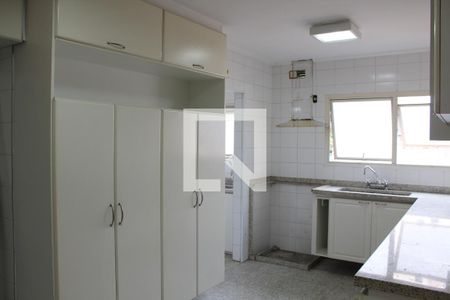 Apartamento à venda com 203m², 4 quartos e 3 vagasCozinha
