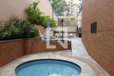 Apartamento à venda com 203m², 4 quartos e 3 vagasÁrea comum - Piscina