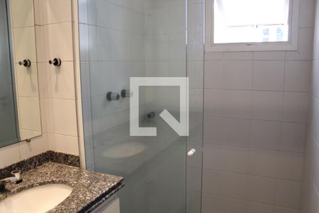 Apartamento à venda com 203m², 4 quartos e 3 vagasBanheiro da Suíte 2