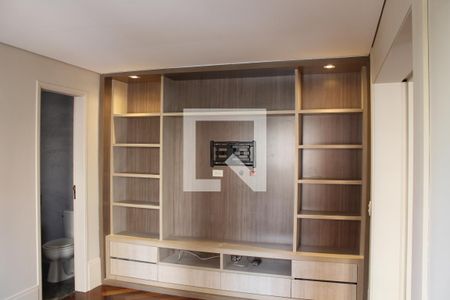 Apartamento à venda com 203m², 4 quartos e 3 vagasSala de TV