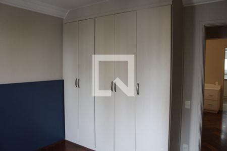 Apartamento à venda com 203m², 4 quartos e 3 vagasQuarto 2