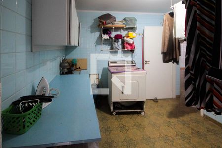 Casa à venda com 251m², 3 quartos e 4 vagasÁrea de Serviço