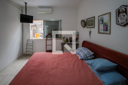 Casa à venda com 251m², 3 quartos e 4 vagasSuíte 2