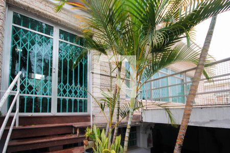 Casa à venda com 251m², 3 quartos e 4 vagasFachada interna