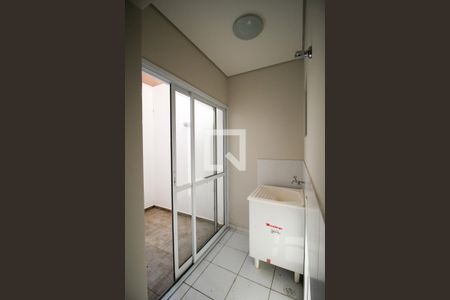 Studio para alugar com 30m², 1 quarto e 1 vaga Studio para alugar com 30m², 1 quarto e 1 vagaÁrea de Serviço