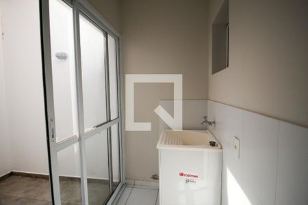 Studio para alugar com 30m², 1 quarto e 1 vaga Studio para alugar com 30m², 1 quarto e 1 vagaÁrea de Serviço