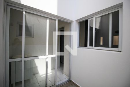Studio para alugar com 30m², 1 quarto e 1 vaga Studio para alugar com 30m², 1 quarto e 1 vagaÁrea de Luz