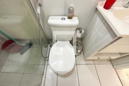 Apartamento à venda com 70m², 3 quartos e 1 vaga Apartamento à venda com 70m², 3 quartos e 1 vagaBanheiro Social