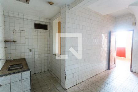 Cozinha de casa de condomínio para alugar com 2 quartos, 83m² em Lagoinha, Belo Horizonte